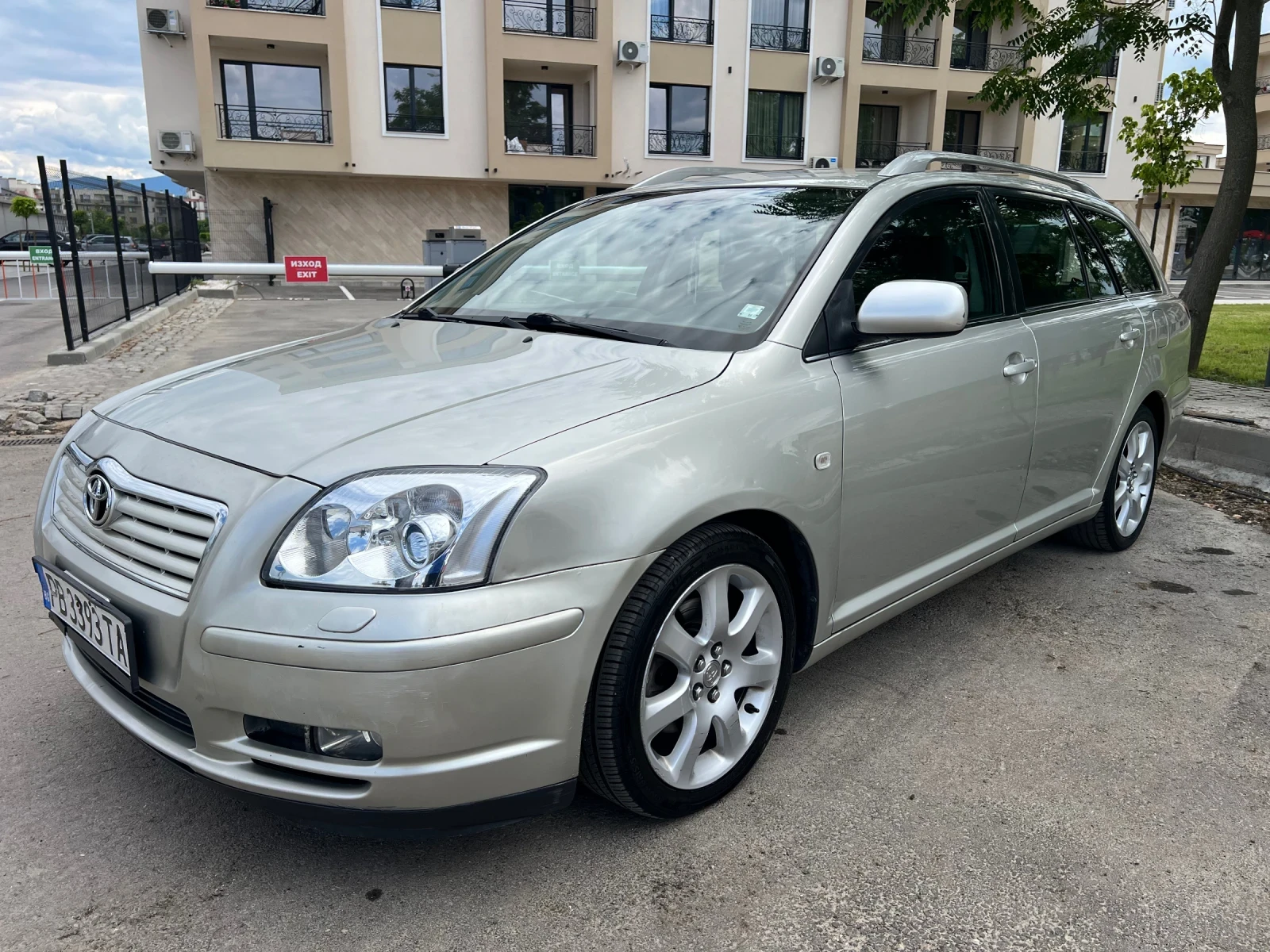 Toyota Avensis 2000 VVT-i | Auto.bg — изображение 1 Toyota Avensis 2000 VVT-i | Auto.bg — изображение 1