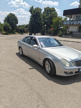 Снимка Mercedes-Benz E 320
