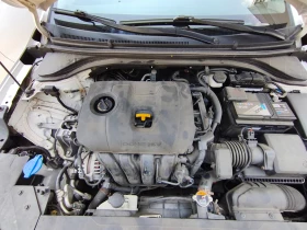 Hyundai Elantra undefined | Auto.bg — изображение 15 Hyundai Elantra undefined | Auto.bg — изображение 15