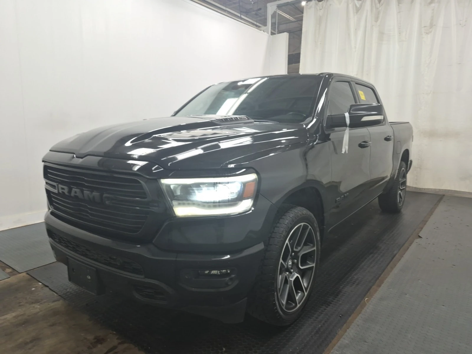 Dodge RAM 1500 * SPORT / CARFAX / АВТОКРЕДИТ | Auto.bg — изображение 1 Dodge RAM 1500 * SPORT / CARFAX / АВТОКРЕДИТ | Auto.bg — изображение 1
