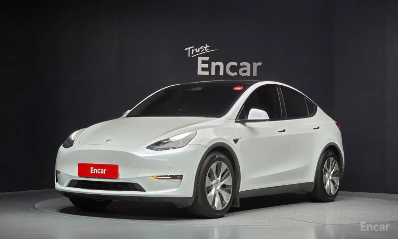 Tesla Model Y Long Range AWD* PANORAMA* - 23100 € / 45179.67 лв. - 41931569 1 | Car24.bg Tesla Model Y Long Range AWD* PANORAMA* - 23100 € / 45179.67 лв. - 41931569 1