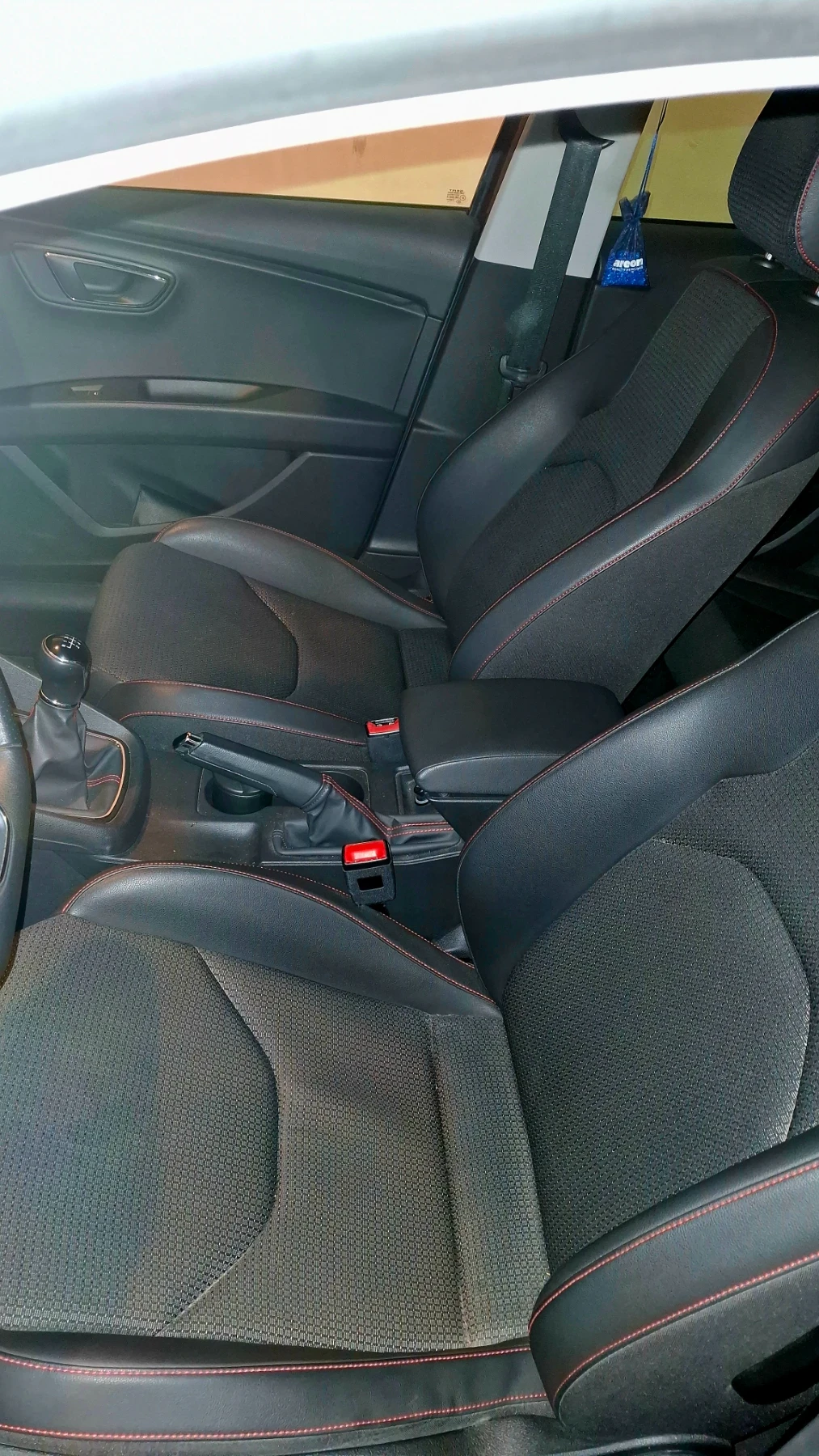 Seat Leon 2.0 TDI 150 LED - изображение 10 | Auto.bg Seat Leon 2.0 TDI 150 LED - изображение 10