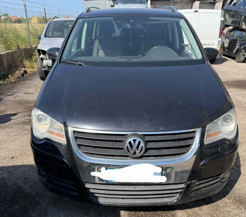 VW Touran 2.0D, navi - 11 € - 85214533 1 | Car24.bg VW Touran 2.0D, navi - 11 € - 85214533 1