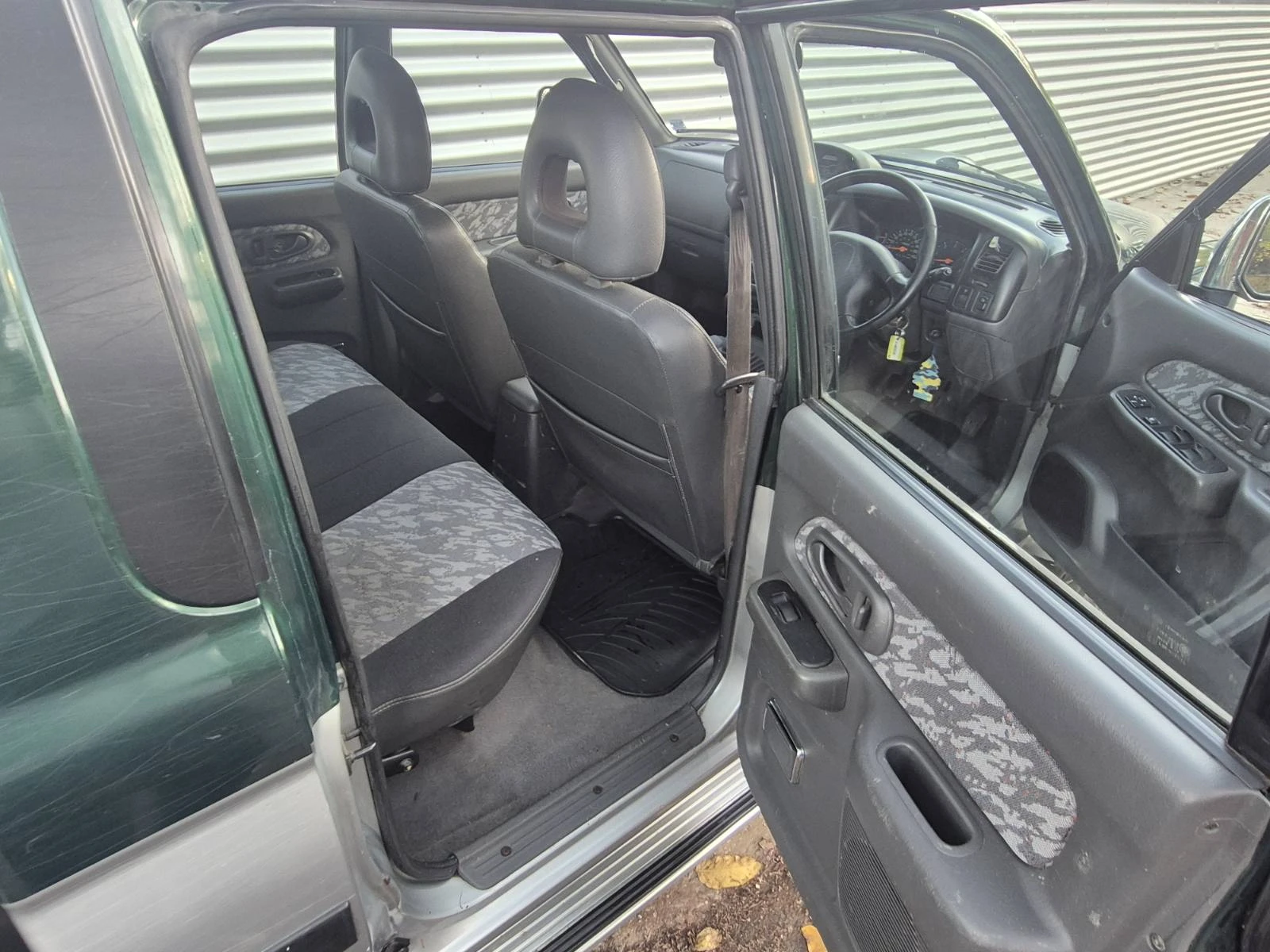 Mitsubishi L200 2.5TDI/ - изображение 6 | Auto.bg Mitsubishi L200 2.5TDI/ - изображение 6