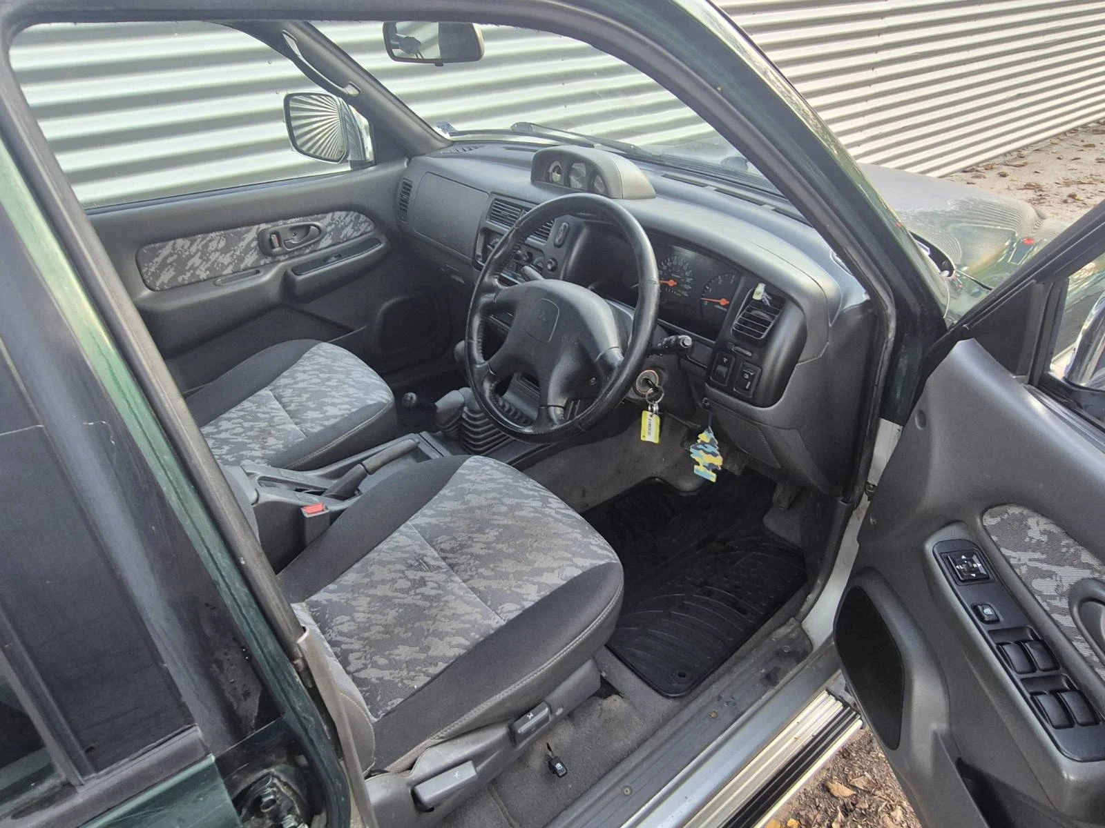 Mitsubishi L200 2.5TDI/ - изображение 5 | Auto.bg Mitsubishi L200 2.5TDI/ - изображение 5