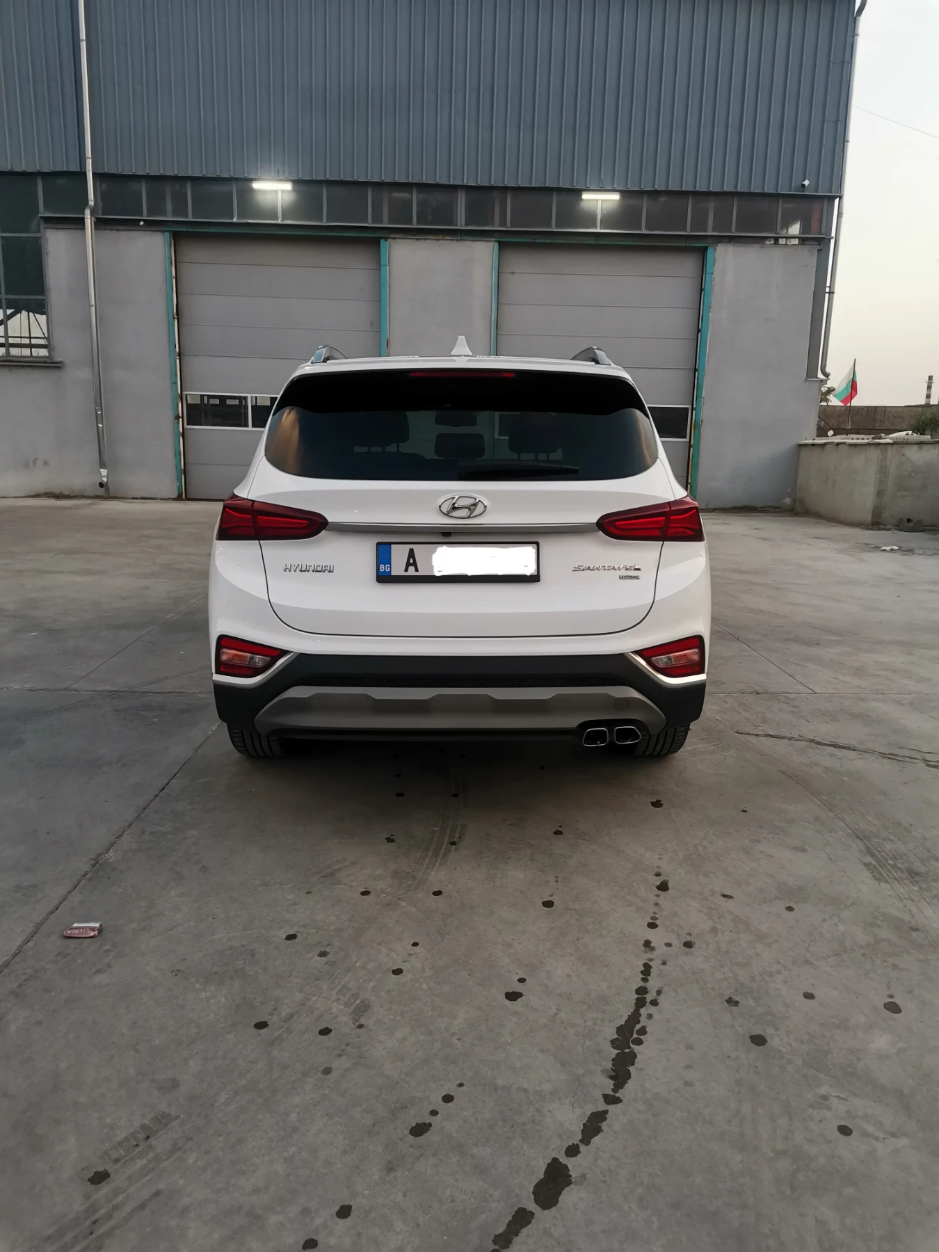 Hyundai Santa fe 2.2 diesel 4х4  8 speed gearbox  - изображение 8 | Auto.bg Hyundai Santa fe 2.2 diesel 4х4  8 speed gearbox  - изображение 8