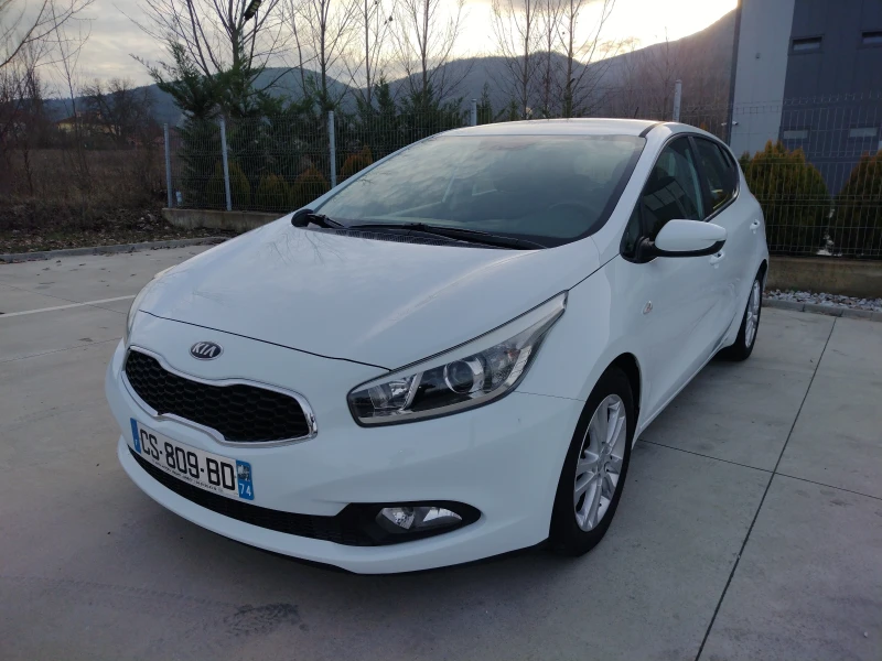 Kia Ceed 1.4 I* Euro 5* 6 ск.* Топ* - 11990 лв. / 6130.39 € - 99255128 1 | Car24.bg Kia Ceed 1.4 I* Euro 5* 6 ск.* Топ* - 11990 лв. / 6130.39 € - 99255128 1