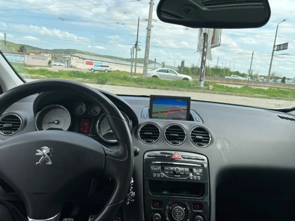 Peugeot 308 1.6Turbo * Face* Navi* Panorama* Full - изображение 6 | Auto.bg Peugeot 308 1.6Turbo * Face* Navi* Panorama* Full - изображение 6