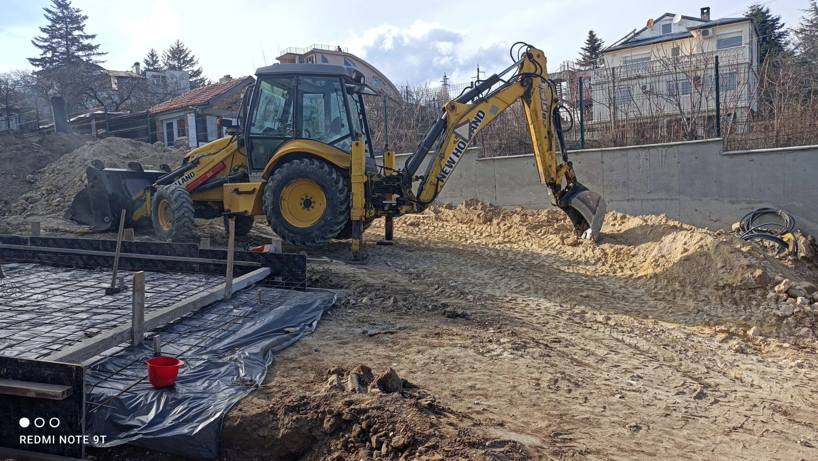 Багер New Holland B100 BLR - изображение 3 | Auto.bg Багер New Holland B100 BLR - изображение 3