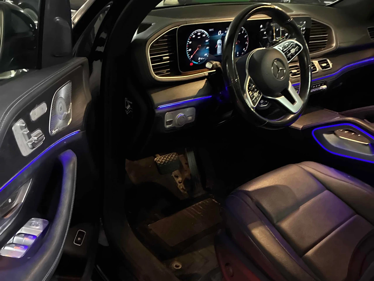 Mercedes-Benz GLE 350 4M* AMG-pk* Night-pk* Distr* Burmester* 360* Пано* - изображение 6 | Auto.bg Mercedes-Benz GLE 350 4M* AMG-pk* Night-pk* Distr* Burmester* 360* Пано* - изображение 6