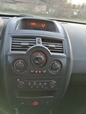 Renault Megane 1.6i KLIMA - 3599 лв. / 1840.14 € - 12278550 14 | Car24.bg Renault Megane 1.6i KLIMA - 3599 лв. / 1840.14 € - 12278550 14