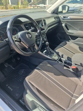 VW T-Roc undefined | Auto.bg — изображение 7 VW T-Roc undefined | Auto.bg — изображение 7