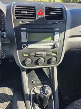 VW Golf 2.0 TDi 140ps PANORAMA - 5999 лв. / 3067.24 € - 63584129 12 | Car24.bg VW Golf 2.0 TDi 140ps PANORAMA - 5999 лв. / 3067.24 € - 63584129 12