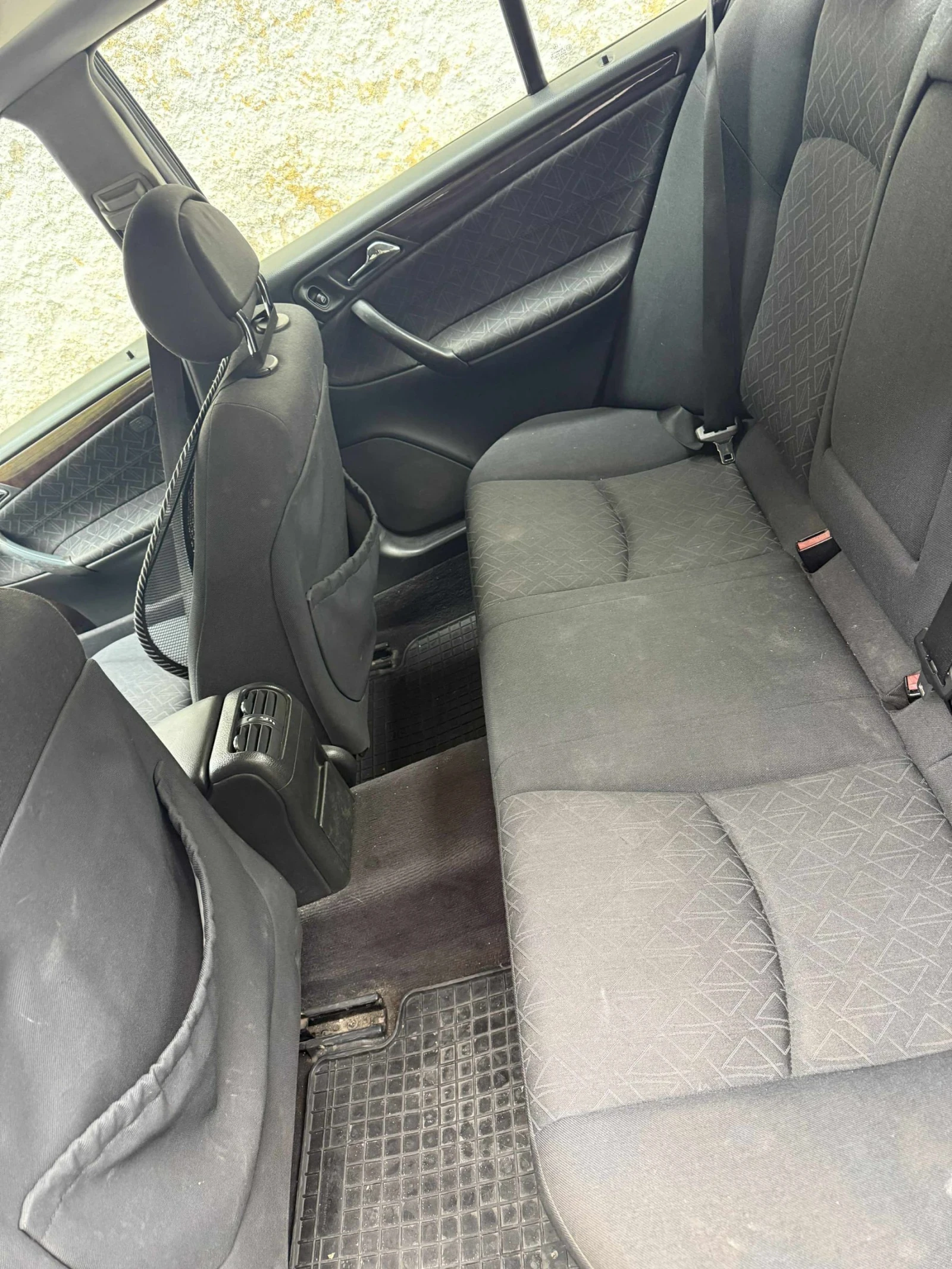 Mercedes-Benz C 220  - изображение 5 | Auto.bg Mercedes-Benz C 220  - изображение 5