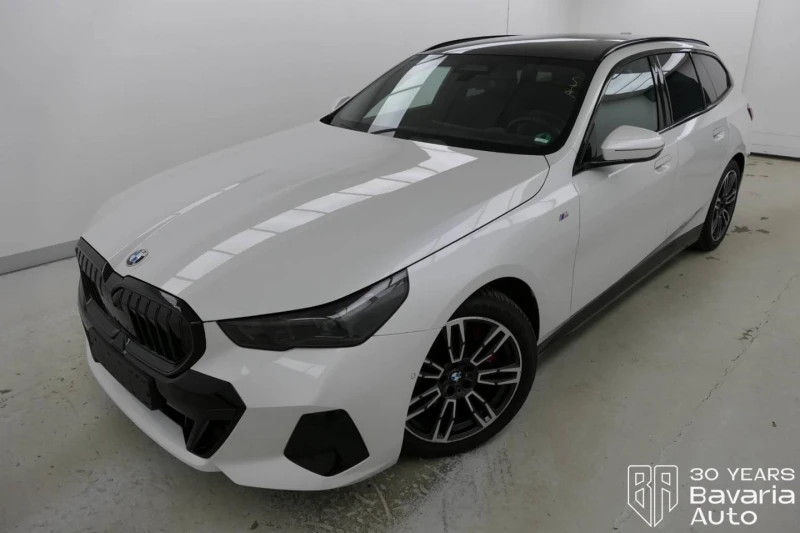 BMW 540 d xDrive Touring M Sport Paket Steptronic - 144500 лв. / 73881.68 € - 79939429 1 | Car24.bg BMW 540 d xDrive Touring M Sport Paket Steptronic - 144500 лв. / 73881.68 € - 79939429 1