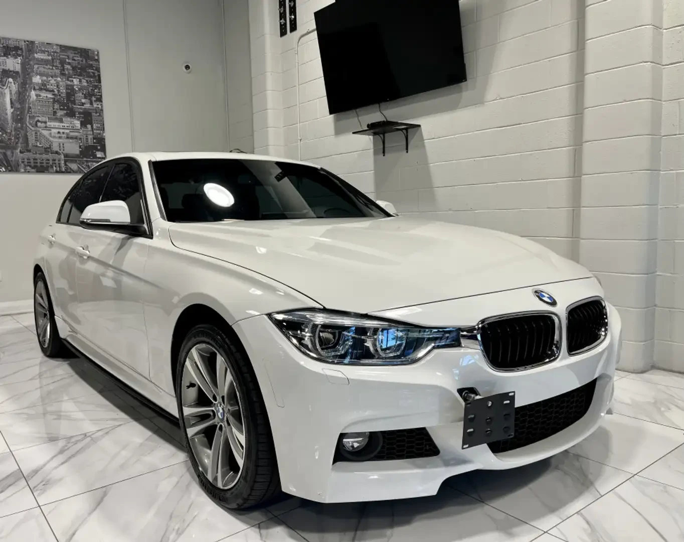 BMW 330 Перфектна/Без първоначална вноска/Нисък пробег/ | Auto.bg — изображение 1 BMW 330 Перфектна/Без първоначална вноска/Нисък пробег/ | Auto.bg — изображение 1