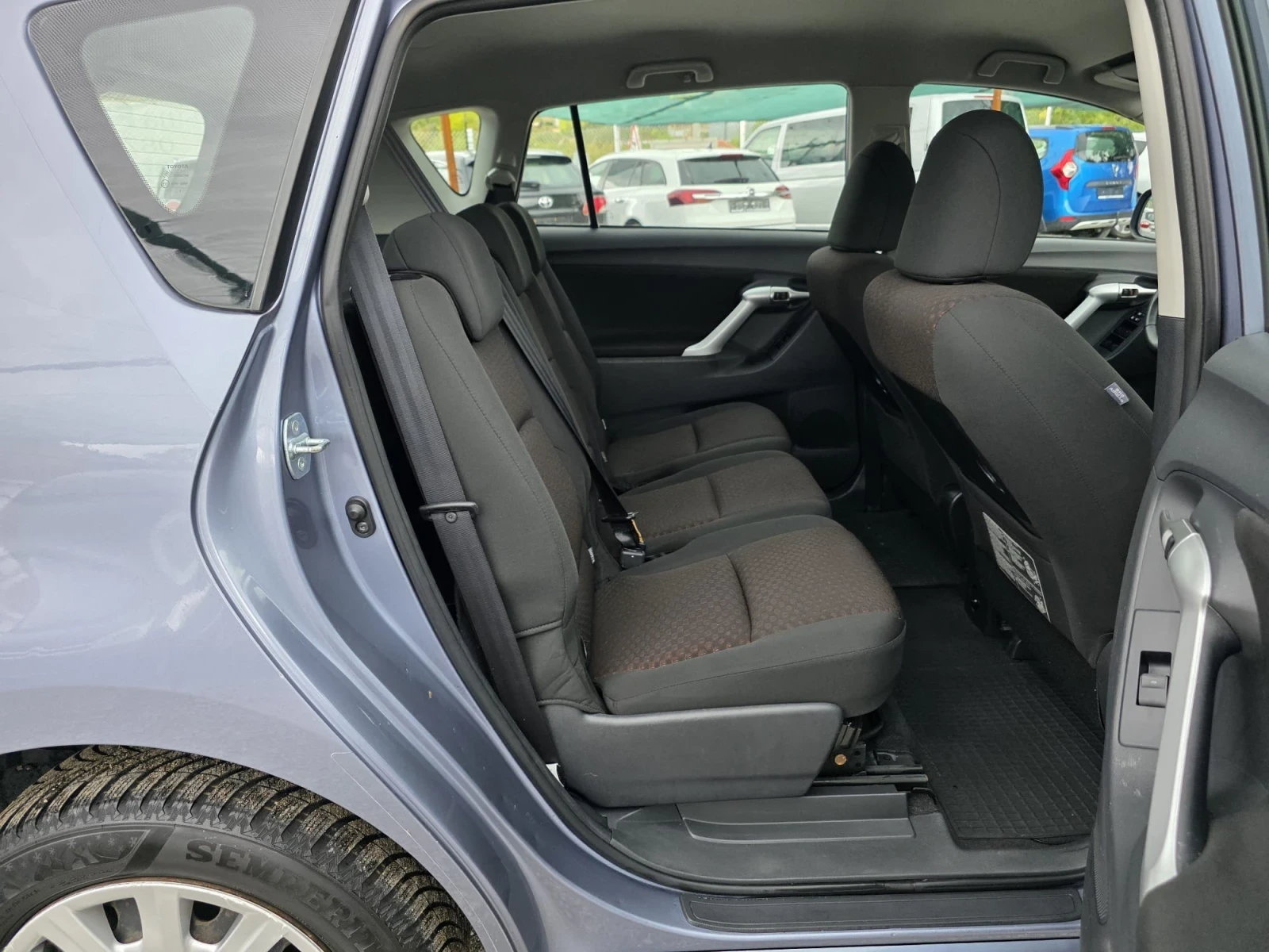 Toyota Verso 1.6VVTI 129K.C. / КЛИМАТРОНИК / ТЕМПОМАТ / - изображение 10 | Auto.bg Toyota Verso 1.6VVTI 129K.C. / КЛИМАТРОНИК / ТЕМПОМАТ / - изображение 10