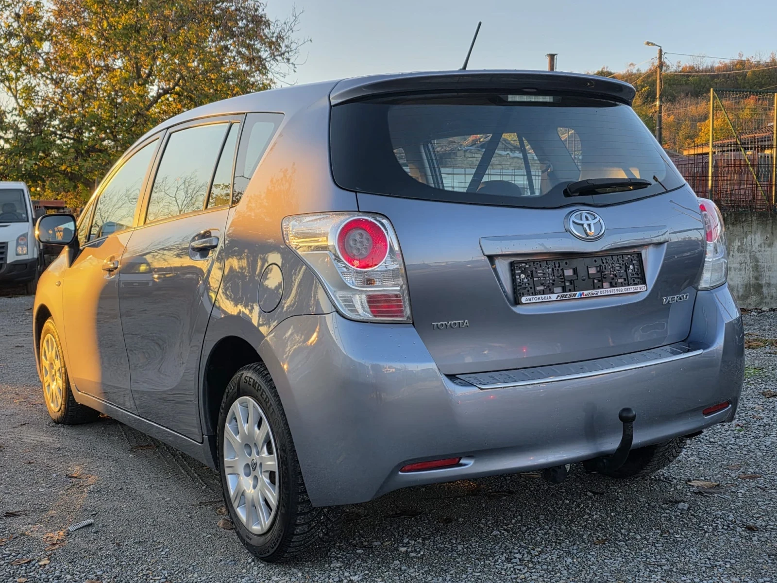 Toyota Verso 1.6VVTI 129K.C. / КЛИМАТРОНИК / ТЕМПОМАТ / - изображение 3 | Auto.bg Toyota Verso 1.6VVTI 129K.C. / КЛИМАТРОНИК / ТЕМПОМАТ / - изображение 3