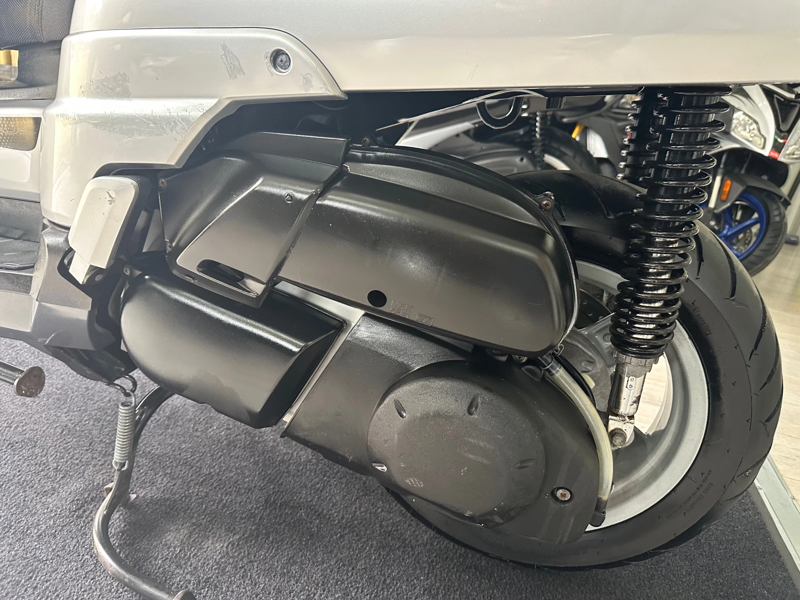 Yamaha Versity XC300 03.2005г. - изображение 8 | Auto.bg Yamaha Versity XC300 03.2005г. - изображение 8