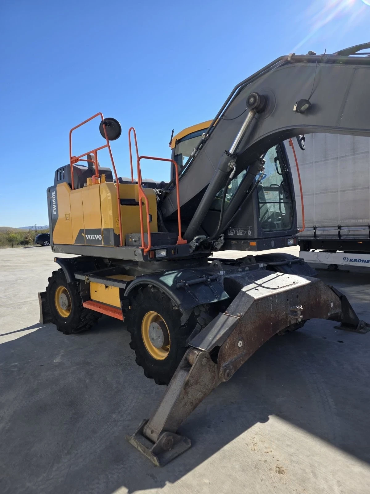 Багер Volvo EW160E - изображение 8 | Auto.bg Багер Volvo EW160E - изображение 8