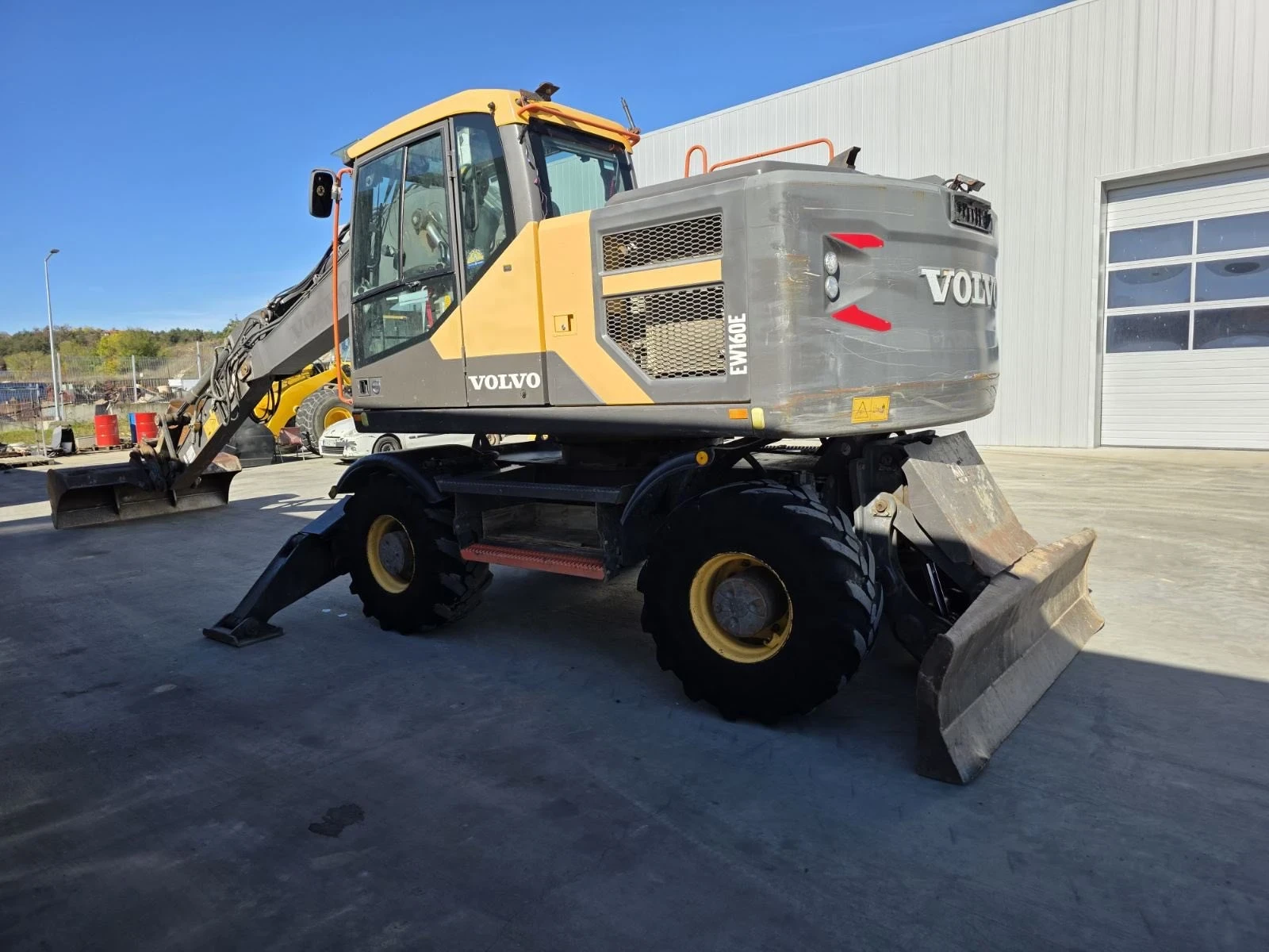 Багер Volvo EW160E - изображение 2 | Auto.bg Багер Volvo EW160E - изображение 2