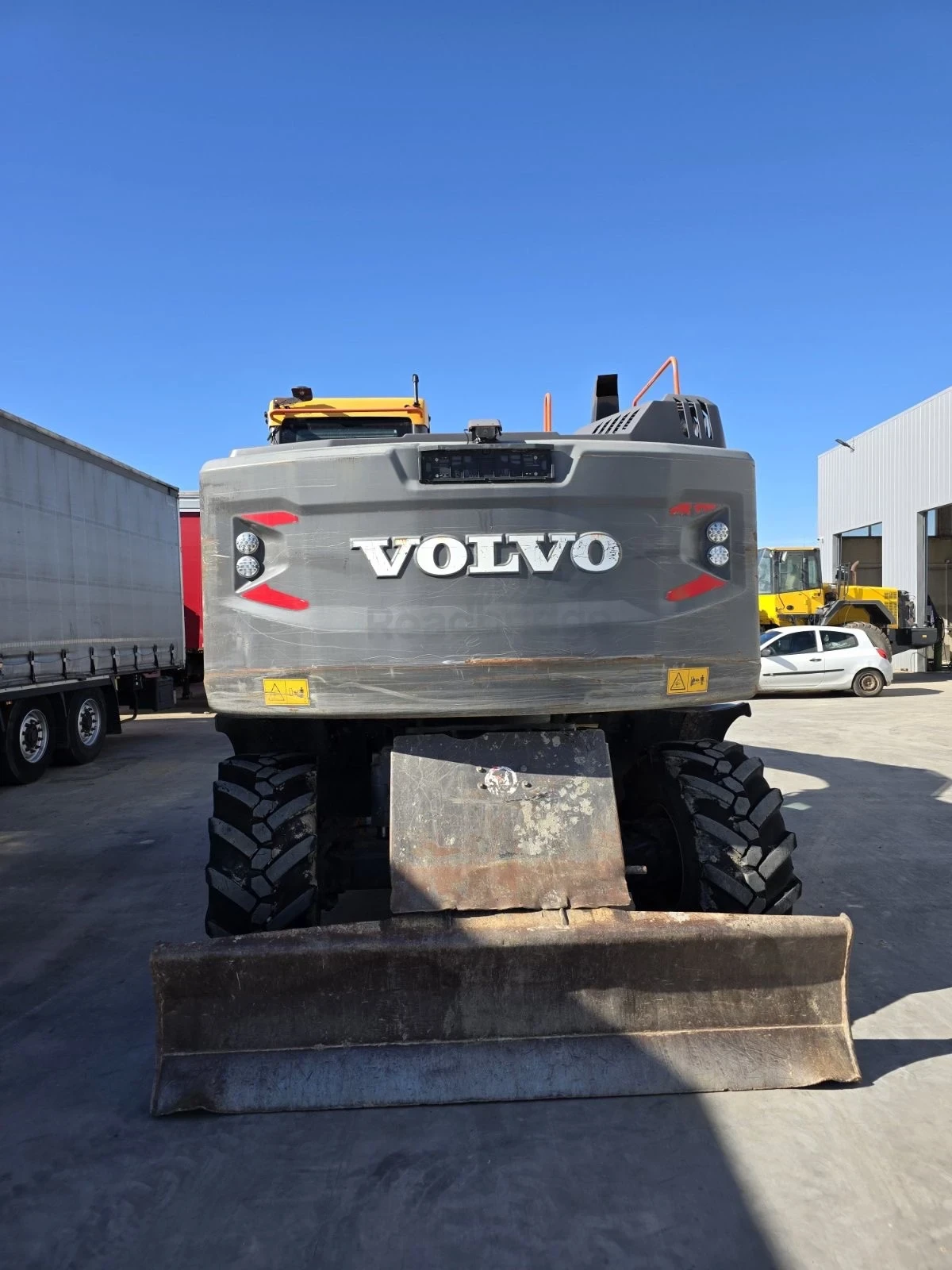 Багер Volvo EW160E - изображение 4 | Auto.bg Багер Volvo EW160E - изображение 4