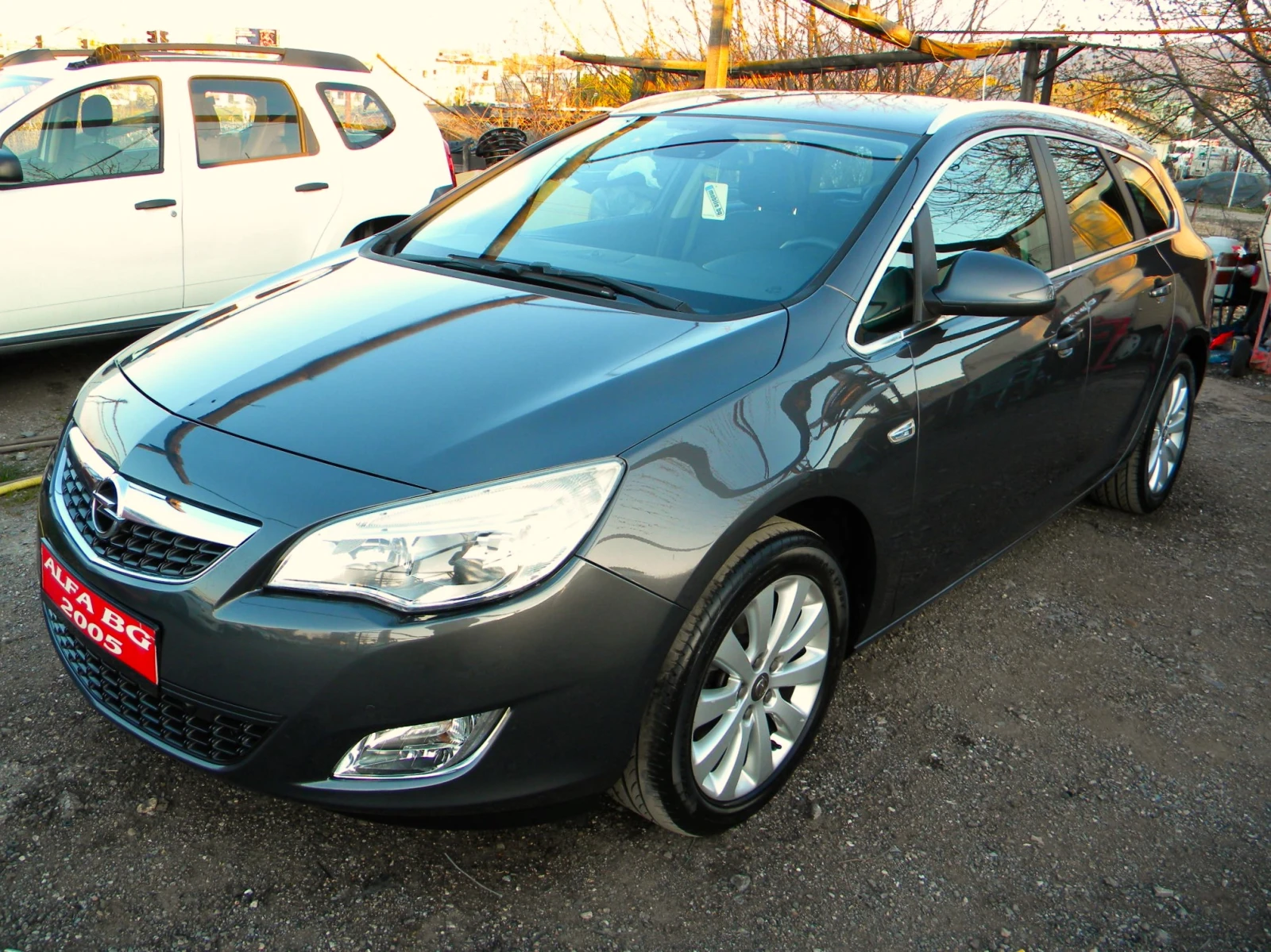 Opel Astra 1.7CDTI-6ck-114000km* COSMO* NAVI* КАТО НОВА* EURO - [1] 