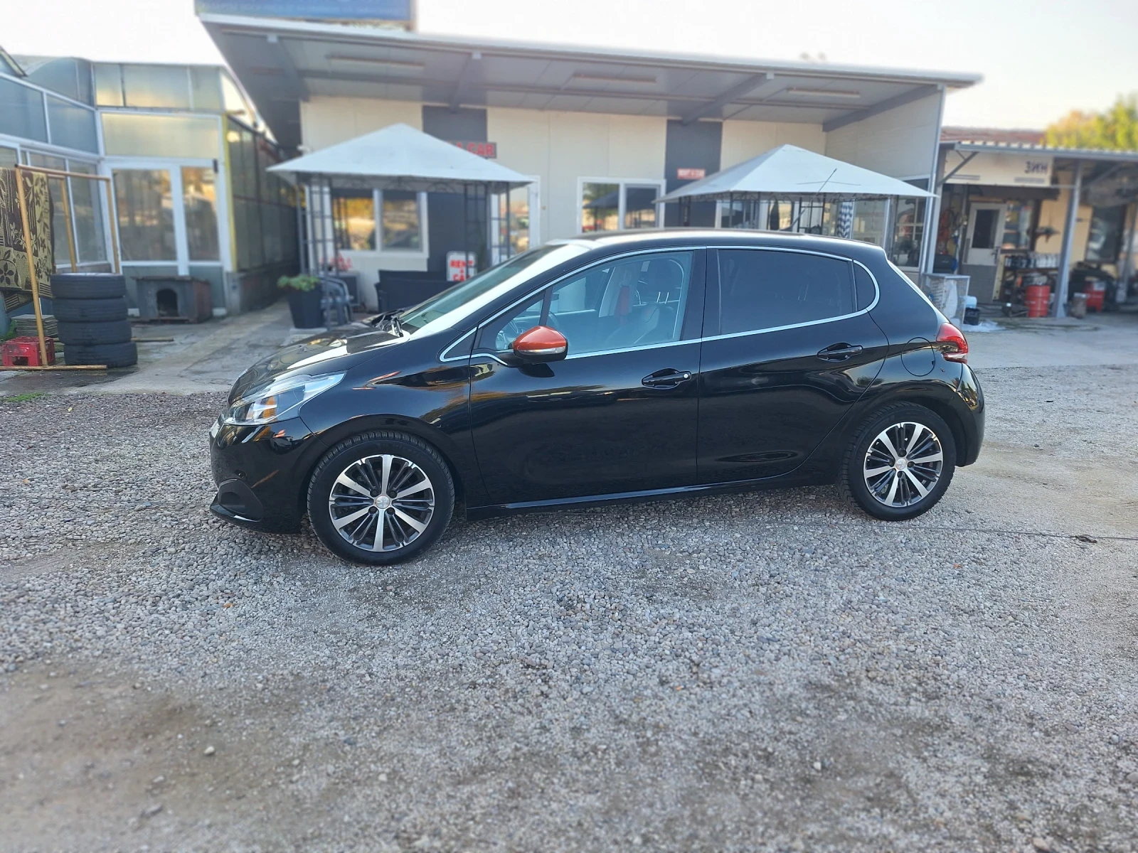 Peugeot 208 1.2 i - изображение 9 | Auto.bg Peugeot 208 1.2 i - изображение 9