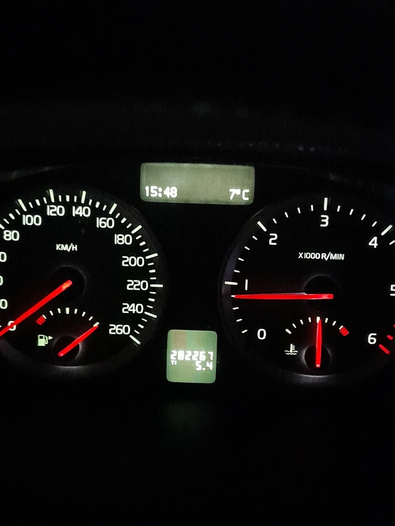 Volvo V50 - 2500 € / 4889.57 лв. - 66824021 1 | Car24.bg Volvo V50 - 2500 € / 4889.57 лв. - 66824021 1