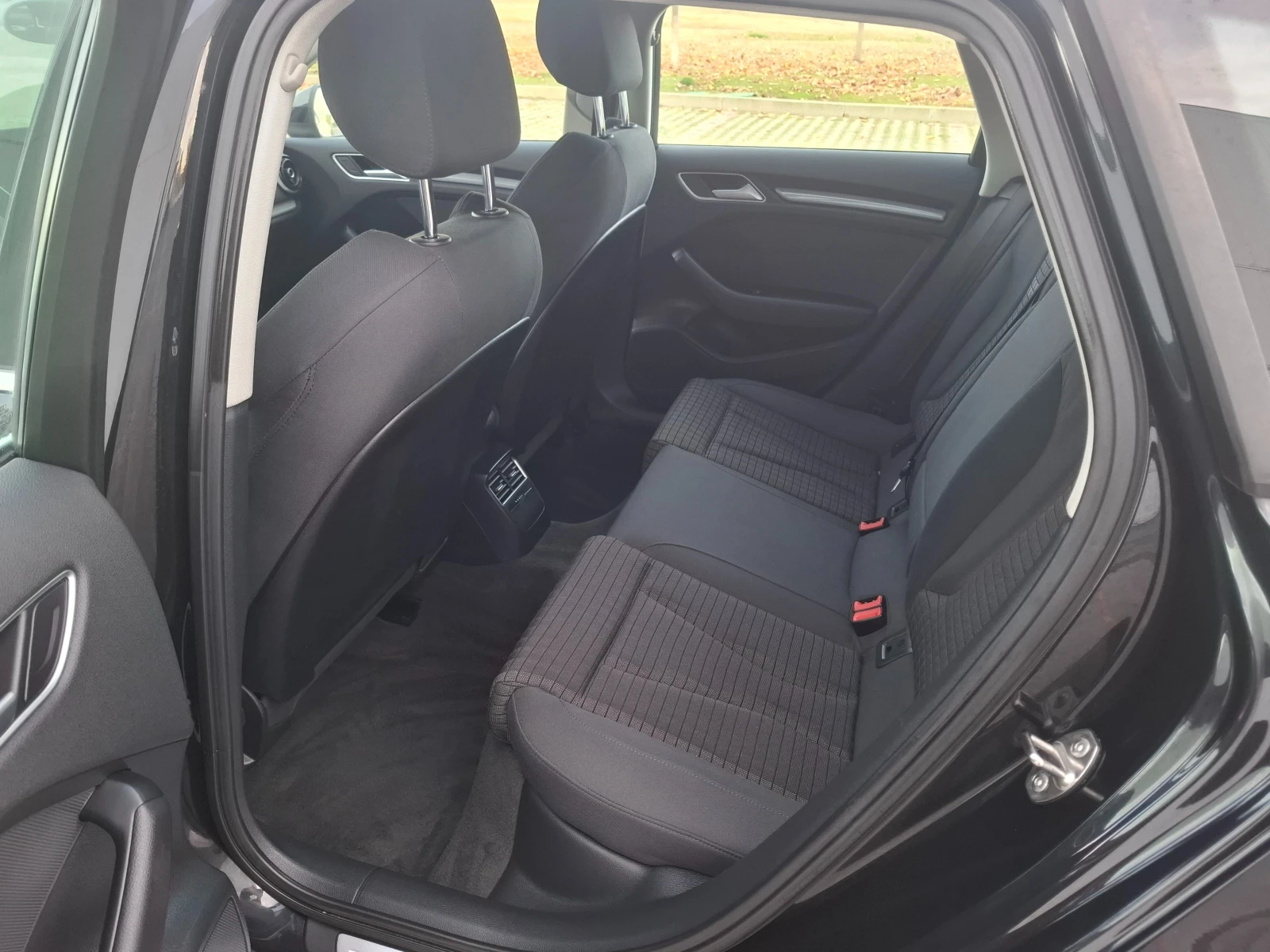 Audi A3 2.0tdi 4х4 Navi Подгрев - изображение 8 | Auto.bg Audi A3 2.0tdi 4х4 Navi Подгрев - изображение 8