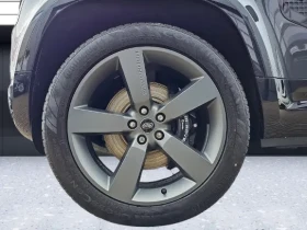 Land Rover Defender 130 P500 = Air Suspension = Гаранция - 228420 лв. / 116789.29 € - 13736683 5 | Car24.bg Land Rover Defender 130 P500 = Air Suspension = Гаранция - 228420 лв. / 116789.29 € - 13736683 5