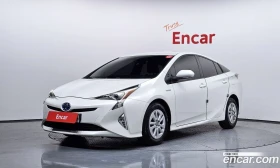 Toyota Prius 1.8 E