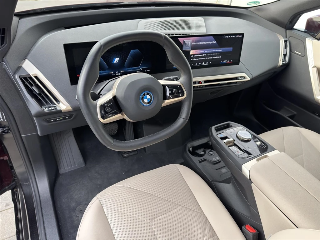 BMW iX xDrive40 Въздушно окачване - изображение 6 | Auto.bg BMW iX xDrive40 Въздушно окачване - изображение 6