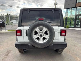 Jeep Wrangler Unlimited Sport S * CARFAX * АВТОКРЕДИТ * | Auto.bg — изображение 4 Jeep Wrangler Unlimited Sport S * CARFAX * АВТОКРЕДИТ * | Auto.bg — изображение 4