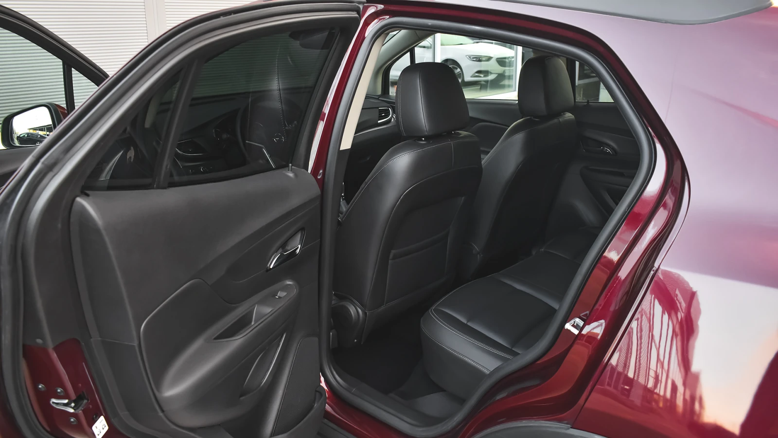 Opel Mokka X 1.4 Turbo Elite Automatic - изображение 9 | Auto.bg Opel Mokka X 1.4 Turbo Elite Automatic - изображение 9