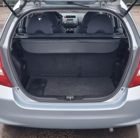 Honda Jazz 1.2 DSSI 77к.с. Като Нова!!! - 6499 лв. / 3322.89 € - 22673571 12 | Car24.bg Honda Jazz 1.2 DSSI 77к.с. Като Нова!!! - 6499 лв. / 3322.89 € - 22673571 12