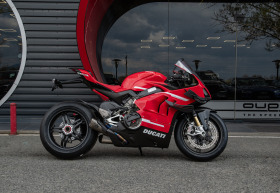     Ducati Superbike SUPERLEGGERA V4