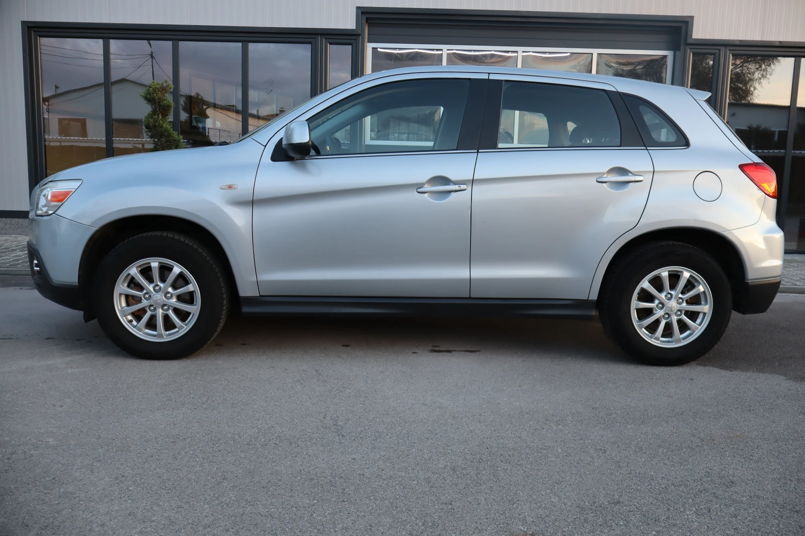 Mitsubishi ASX 1.6i-GPL - изображение 7 | Auto.bg Mitsubishi ASX 1.6i-GPL - изображение 7