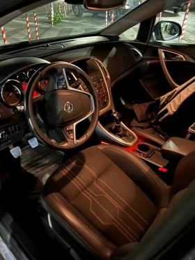 Opel Astra 150Anniversary | Auto.bg — изображение 6 Opel Astra 150Anniversary | Auto.bg — изображение 6