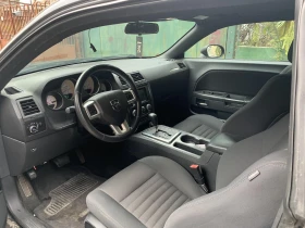 Dodge Challenger - 26999 лв. / 13804.37 € - 15305418 7 | Car24.bg Dodge Challenger - 26999 лв. / 13804.37 € - 15305418 7