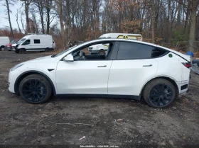 Tesla Model Y U U All Wheel Drive - 14000 € / 27381.62 лв. - 38332616 7 | Car24.bg Tesla Model Y U U All Wheel Drive - 14000 € / 27381.62 лв. - 38332616 7
