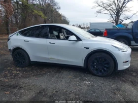 Tesla Model Y U U All Wheel Drive - 14000 € / 27381.62 лв. - 38332616 6 | Car24.bg Tesla Model Y U U All Wheel Drive - 14000 € / 27381.62 лв. - 38332616 6