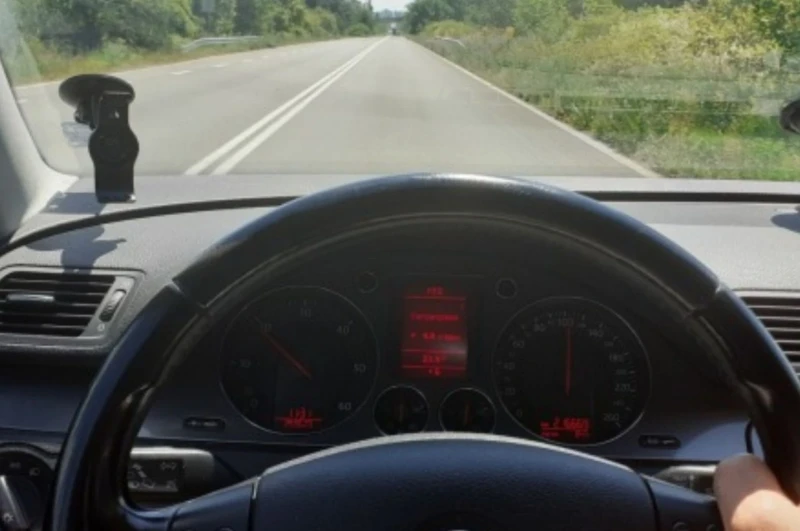 VW Passat 1, 9 TDI, 105к.с. - 3980 € / 7784.20 лв. - 25424019 1 | Car24.bg VW Passat 1, 9 TDI, 105к.с. - 3980 € / 7784.20 лв. - 25424019 1