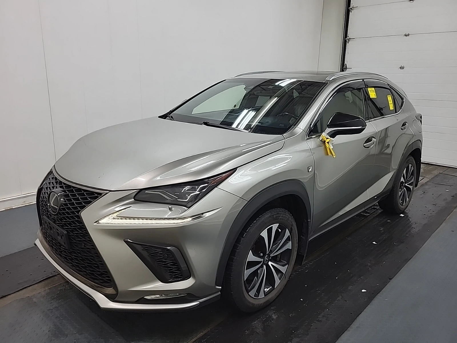 Lexus NX 300 CARFAX / ДИСТРОНИК / 2 ЧИФТА ГУМИ | Auto.bg — изображение 1 Lexus NX 300 CARFAX / ДИСТРОНИК / 2 ЧИФТА ГУМИ | Auto.bg — изображение 1