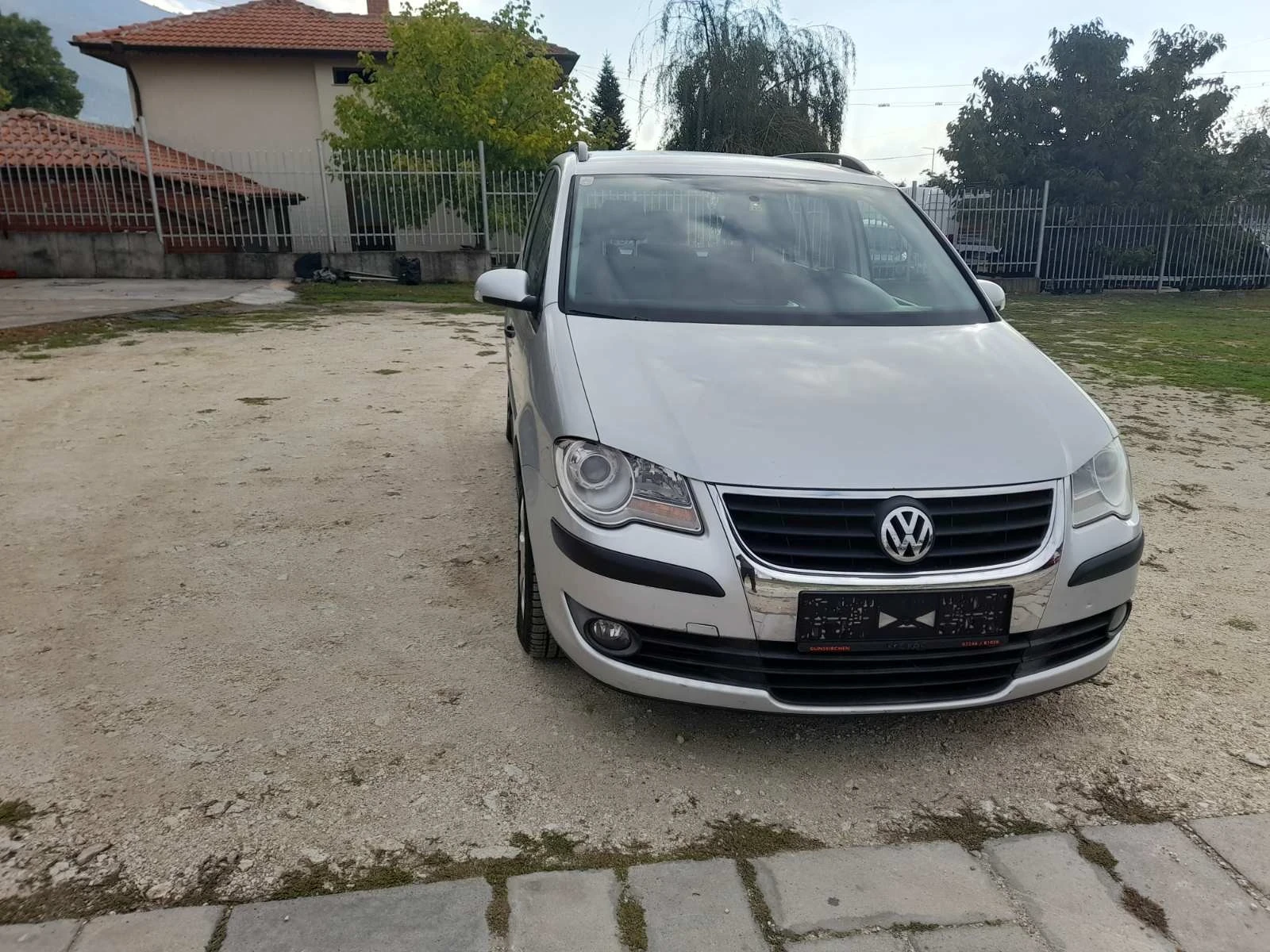 VW Touran 1.9 TDI 105к.с. 6 скорости - изображение 2 | Auto.bg VW Touran 1.9 TDI 105к.с. 6 скорости - изображение 2