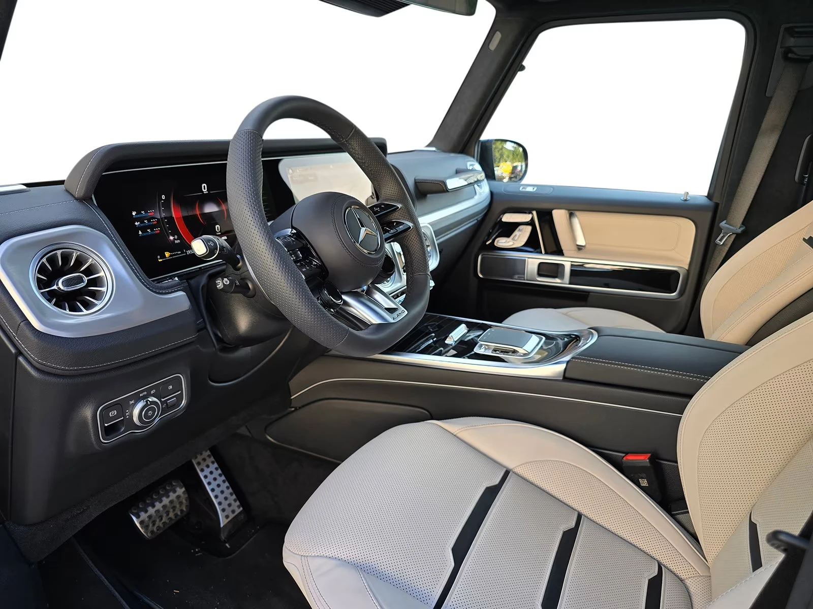 Mercedes-Benz G 63 AMG  LED/NAVI/HUD/CAMERA/NEW/ - изображение 9 | Auto.bg Mercedes-Benz G 63 AMG  LED/NAVI/HUD/CAMERA/NEW/ - изображение 9