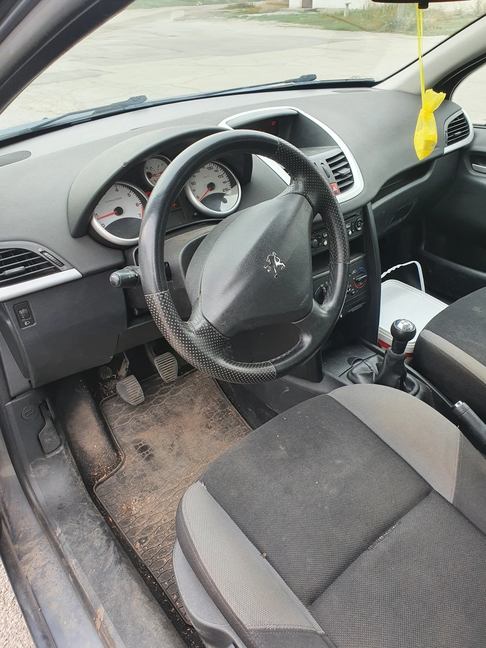 Peugeot 207 1.4 - изображение 6 | Auto.bg Peugeot 207 1.4 - изображение 6