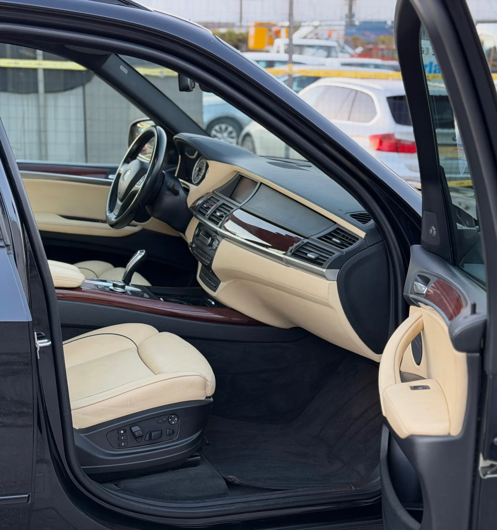 BMW X5 4.8 M Sport-Paket Individual Panorama Keyless go - изображение 8 | Auto.bg BMW X5 4.8 M Sport-Paket Individual Panorama Keyless go - изображение 8