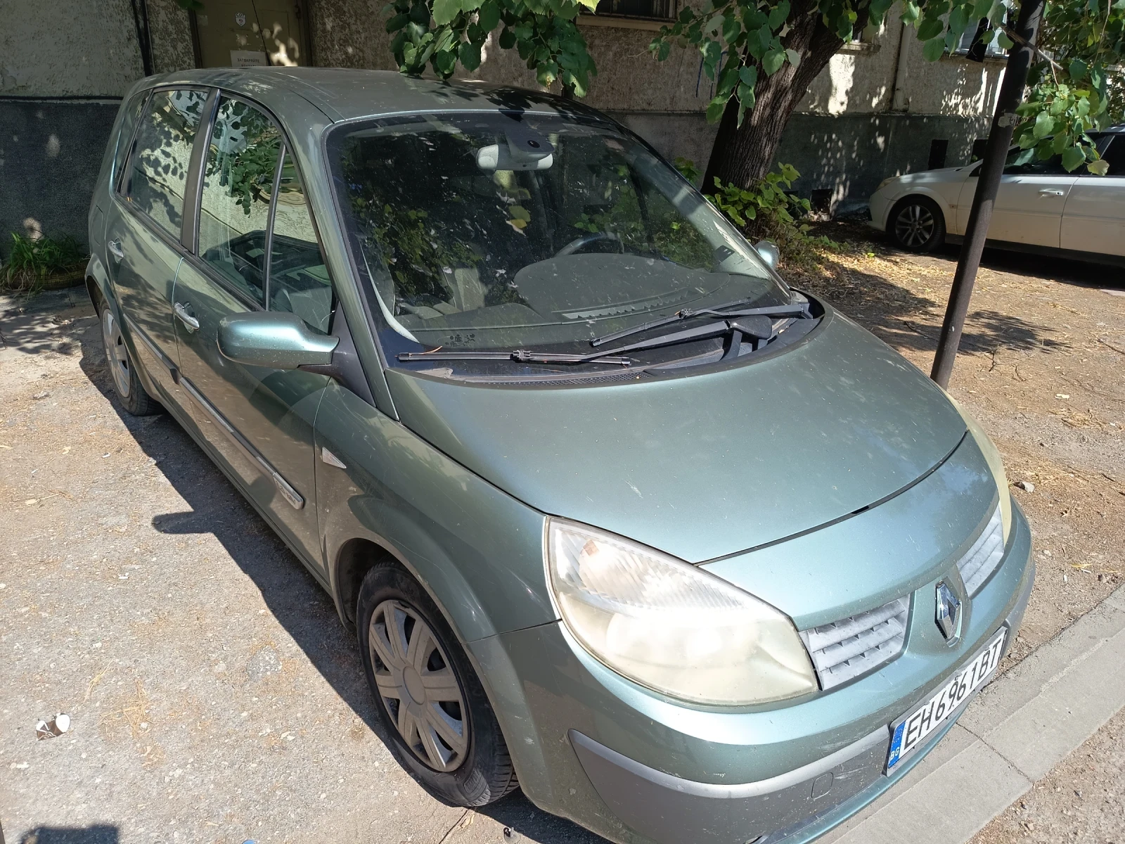 Renault Scenic undefined | Auto.bg — изображение 1 Renault Scenic undefined | Auto.bg — изображение 1