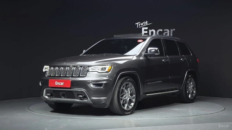 Jeep Grand cherokee OVERLAND CARPLAY ДИСТРОНИК СЛЕДЕНЕ НА ЛЕНТИ - 15850 € - 77940387 1 | Car24.bg Jeep Grand cherokee OVERLAND CARPLAY ДИСТРОНИК СЛЕДЕНЕ НА ЛЕНТИ - 15850 € - 77940387 1